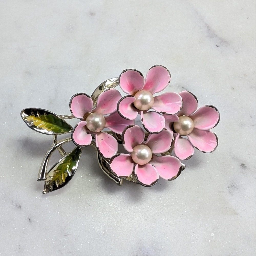Vintage Enamel Pink Flower Brooch with Faux Pearls